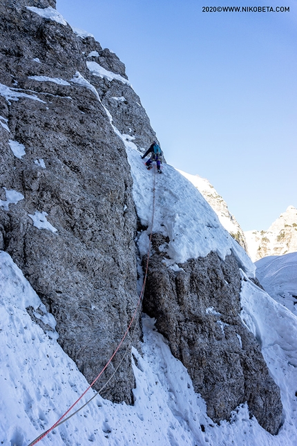 Cima Mosca, Piccole Dolomiti, Nicola Bertolani, Matthias Stefani - Transiberiana Express alla Cima Mosca, Piccole Dolomiti: apertura del quarto tiro