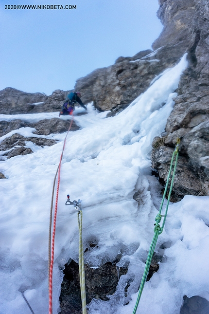 Cima Mosca, Piccole Dolomiti, Nicola Bertolani, Matthias Stefani - Transiberiana Express alla Cima Mosca, Piccole Dolomiti: apertura del ottavo tiro