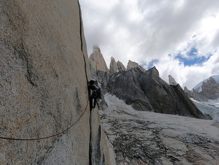 El Mocho, Patagonia - Jurassic Park su El Mocho in Patagonia salita da Matteo della Bordella e Matteo Pasquetto