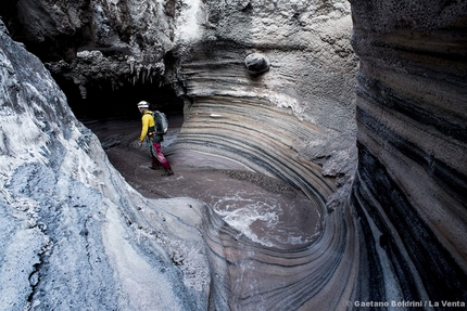 Iran - Progetto Grotte di sale - Iran - Progetto Grotte di sale: l'uscita della forra del Namak River Cave
