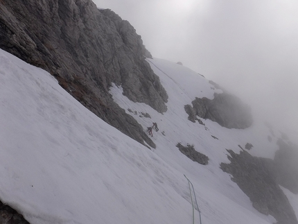 Schiara, Dolomiti Bellunesi - L'apertura di Via Lara, Schiara parete nord, Dolomiti Bellunesi (Franco Benincà, Marino De Colle, Marco Trevisol 02/2020)