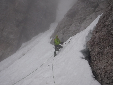 Schiara, Dolomiti Bellunesi - L'apertura di Via Lara, Schiara parete nord, Dolomiti Bellunesi (Franco Benincà, Marino De Colle, Marco Trevisol 02/2020)