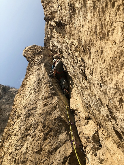 Monte Colodri Arco, Valle del Sarca - Francesco Salvaterra su Magic Trip, Monte Colodri parete sud, Valle del Sarca