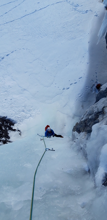 Valle del Braulio, Bormio cascate di ghiaccio  - Matteo Pedergnana sul primo tiro della Cascata Taneda, Valle del Braulio, Bormio