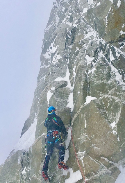 Grand Flambeau Monte Bianco, Ezio Marlier - Ezio Marlier e Luigi Santini aprono Carol & Philip al settore Cuori di Ghiaccio del Grand Flambeau (Monte Bianco), dicembre 2019