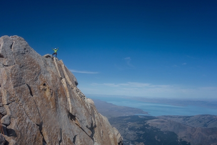 Nicolas Favresse, Sean Villanueva, Aguja Poincenot, Patagonia - Nico Favresse and Sean Villanueva making the first repeat and first free ascent of Historia interminable on Aguja Poincenot in Patagonia