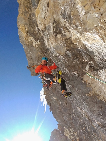 Piz Ciavazes, Dolomiti, Tiroler Wasser - Mark Oberlechner repeating Tiroler Wasser on Piz Ciavazes in the Dolomites