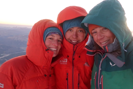 Fitz Roy Patagonia, Raphaela Haug - Fitz Roy Patagonia: Raphaela Haug, Laura Tiefenthaler e Babsi Vigl in cima