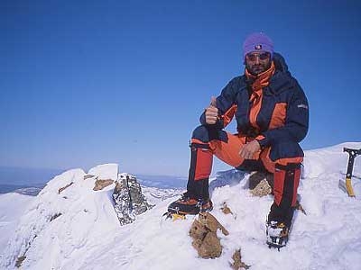 Patagonia Luca Maspes - SUERTE - Diego Fregona in vetta alla 'Cumbre Silvia' del Cerro Hermoso. E' la sua prima 'cumbre' patagonica dopo diversi tentativi a celebri montagne come il Cerro Torre ed il Fitz Roy.