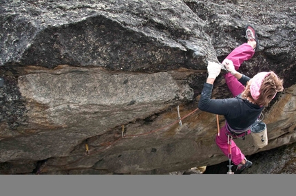 Cirque of the Unclimbables Canada, Ines Papert, Lisi Steurer - Cirque of the Unclimbables Canada: Lisi Steurer su Power of Silence 400m, 5.13a, Middle Huey Spir