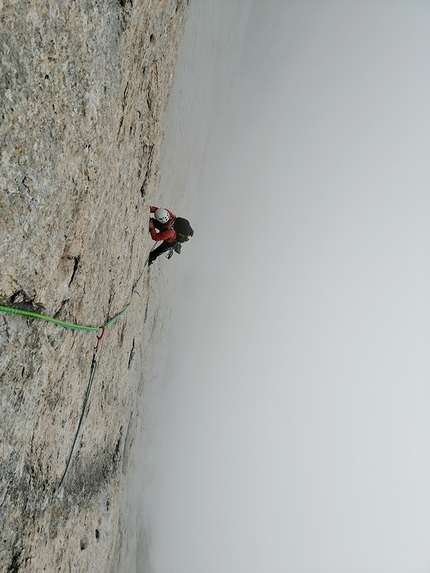 Tempo ai Tempi, Dario Bertoletti, Edoardo Rovetta - Tempi Moderni, Marmolada: nebbia crescente