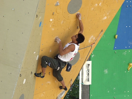 Yuji Hirayama - Yuji Hirayama competing in the Rock Master 2001