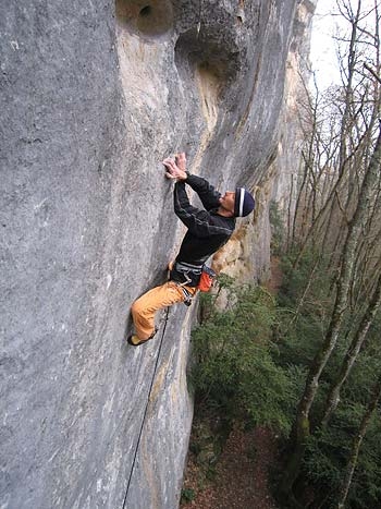 Bain de sang, Saint Loup, Switzerland, Manolo, Riccardo Scarian - Bain de sang 9a, Saint Loup, Switzerland: Riccardo 'Sky' Scarian, Maurizio 'Manolo' Zanolla, February 2006