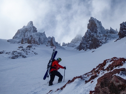 Ala Dağlar Turkey, Miroslav Peťo, Robert Vrlák, Rastislav Križan - Aladağlar ski mountaineering: spectacular volcanic pinnacles on the way up Angels couloir, Erciyes