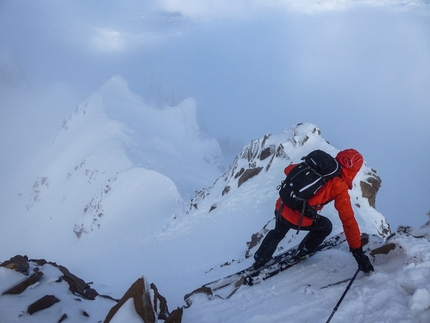 Ala Dağlar Turkey, Miroslav Peťo, Robert Vrlák, Rastislav Križan - Aladağlar ski mountaineering: skiing the summit ridge of Mt Erciyes