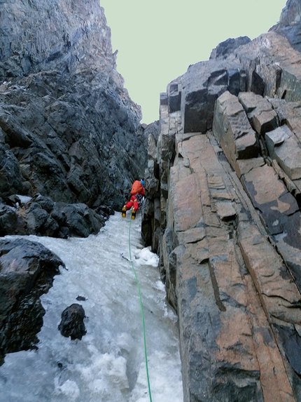 Cerro Castillo, Patagonia Cile, Andrea Migliano, Domenico Totani - Cerro Castillo in Patagonia: la goulotte