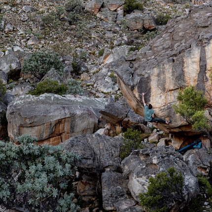 Paul Robinson - Paul Robinson making the first ascent of The pirate’s code V15/8C, Cederberg