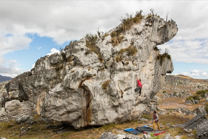 Paul Robinson - Paul Robinson making the first ascent of The Elaborate Ruse V11 (8A) in Zimbabwe.