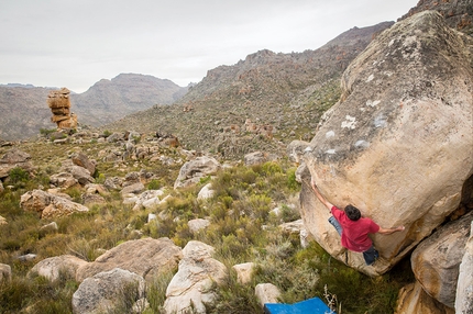 Paul Robinson - Paul Robinson climbing The Pharaoh's tomb V13/8B, Cederberg