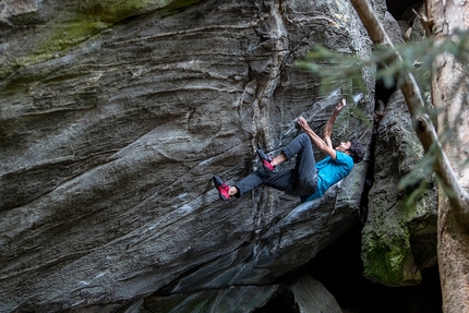 Paul Robinson climbs 1000 boulders 8A or harder