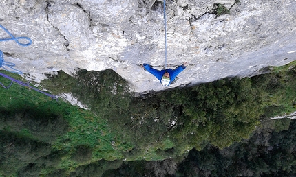 Rocca Busambra, Sicilia, Cacciatori di Sogni, David Gallo, Giorgio Iurato - Johnny Bonaventura sul 5° tiro di Cacciatori di Sogni al Pizzo Campana, Rocca Busambra, Sicilia