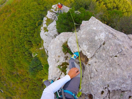 Rocca di Oratino, Riccardo Quaranta - Sull’ultimo esposto e bellissimo tiro durante l’apertura della Cresta della Rocca di Oratino, Molise