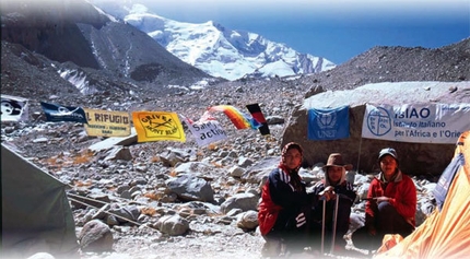 Una cordata di solidarietà : giovani afgani a scuola di alpinismo in Valle d’Aosta