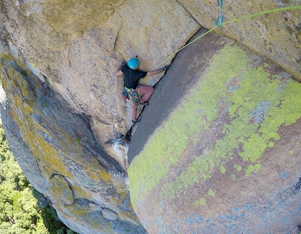 Monte Arista, Sardinia, Black Lives Matter, Simone Desogus, Maurizio Oviglia - Simone Desogus climbing the corner on pitch 3 of Black Lives Matter, Monte Arista, Sardinia