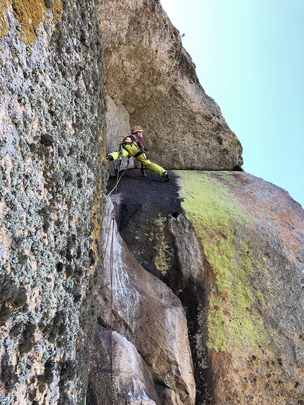 Monte Arista, Sardinia, Black Lives Matter, Simone Desogus, Maurizio Oviglia - Maurizio Oviglia climbing the corner on pitch 3 of Black Lives Matter, Monte Arista, Sardinia