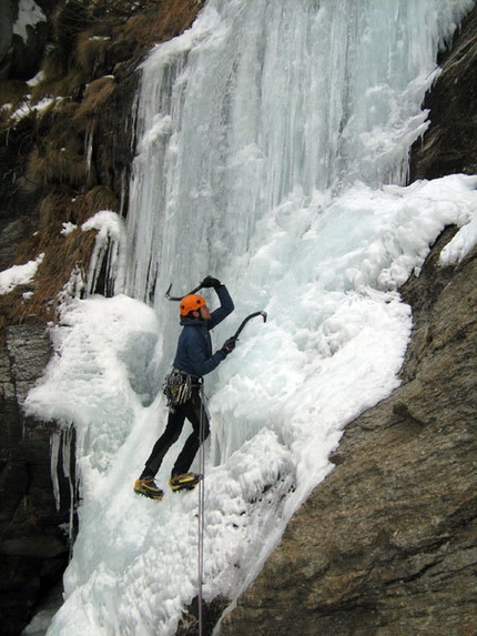 Two icefalls in Valle dell'Orco and Piantonetto