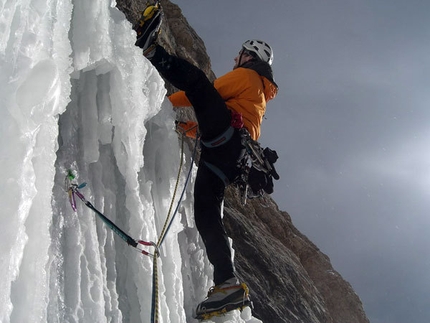 Cascata Per Leo, rare icefall on Sorapiss, Dolomites