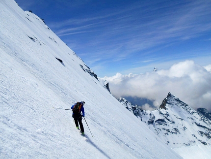 Täschhorn Svizzera, Cristian Botta, Davide Terraneo - Davide Terraneo in discesa nella parte centrale del Täschhorn