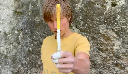 Alexander Megos primo 'brushpoint' di un 8c in Frankenjura