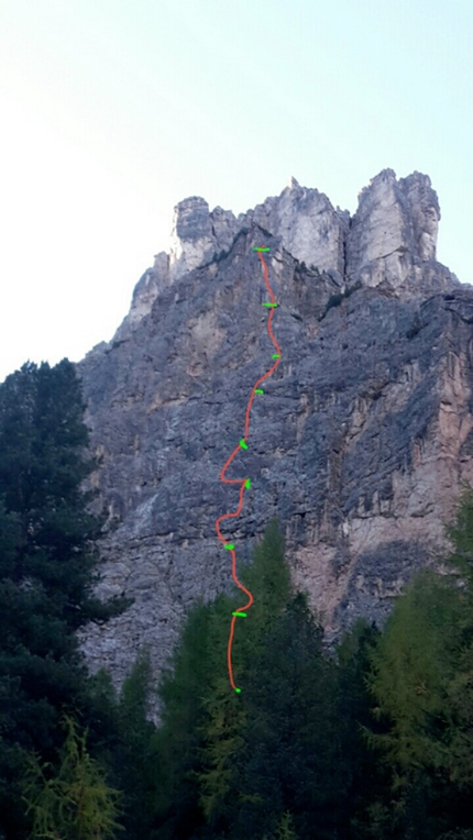 Vallunga, Dolomiti - Gioia è Rivoluzione in Vallunga, Dolomiti di Jacopo Biserni, Claudio Sartorelli e Andrea Farneti, ottobre 2019