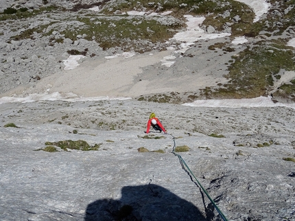 Alta infedeltà, Sasso delle Undici, Marmolada , Dolomites, Thomas Gianola, Fabrizio Della Rossa - Thomas Gianola and Fabrizio Della Rossa making the first ascent of Alta infedeltà on Sasso delle Undici (Marmolada , Dolomites)