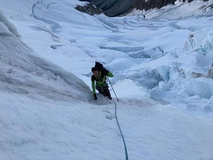 Pilastro Rosso del Broulliard, Monte Bianco - Francesco Ratti, François Cazzanelli e Matteo Della Bordella durante l'apertura di Incroyable, una nuova via sul Pilastro Rosso del Broulliard sul versante italiano del Monte Bianco.