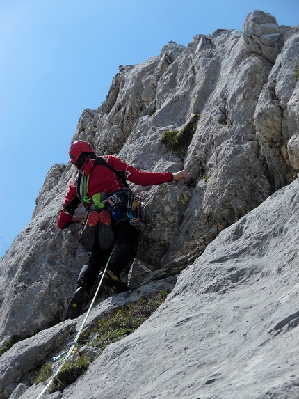Via Spigolo Giovanni Falcone, Monte Terminillo, Appennino Centrale, Pino Calandrella, Daniele Camponeschi, Alessandro Sciucchi - Pino Calandrella sul terzo tiro di Via Spigolo Giovanni Falcone alla Punta Innominata, Monte Terminillo