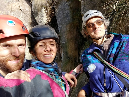 Arrampicata Valle Orco, Vallone di Piantonetto, Filippo Ghilardini, Martina Mastria, Alessandro Zuccon - Filippo Ghilardini, Martina Mastria, Alessandro Zuccon durante l'apertura di Grand Hotel Piantonetto (Punta di Fioni, Vallone di Piantonetto, Valle dell'Orco)