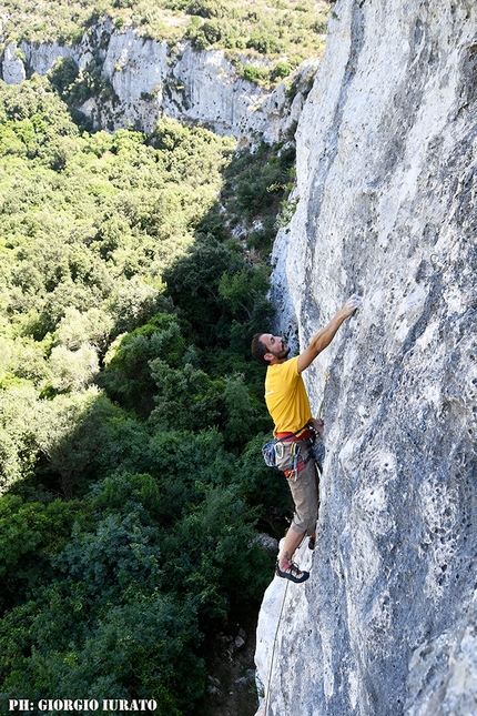 Cava Ispica, Sicily, Giorgio Iurato - Livio Rabito climbing Misteri Svelati 7a at Wild, Cava d'Ispica, Sicily