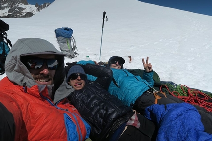 Grandes Jorasses, Monte Bianco, Jérémy Brauge, Victor Saucède, Jérôme Sullivan - Grandes Jorasses parete est: durante l'apertura di Mad Max (Jérémy Brauge, Victor Saucède, Jérôme Sullivan 08-09/07/2020)