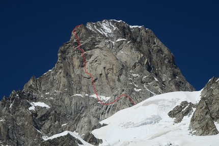 Grandes Jorasses, Monte Bianco, Jérémy Brauge, Victor Saucède, Jérôme Sullivan - Grandes Jorasses parete est: durante l'apertura di Mad Max (Jérémy Brauge, Victor Saucède, Jérôme Sullivan 08-09/07/2020)