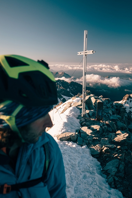 Peter Moser - Peter Moser sulla Cima d'Asta durante il progetto di tutte le 200 cime del selvaggio Lagorai in inverno