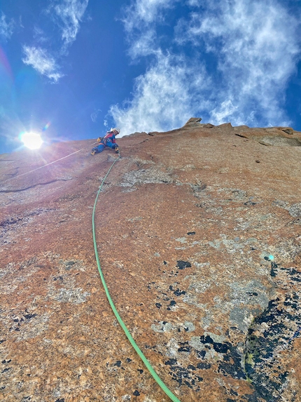 Federica Mingolla simply Incroyable on Mont Blanc’s Red Pillar of Brouillard