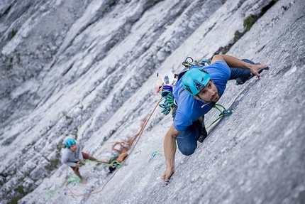 Repswand, Karwendel, Peter Manhartsberger, Klaus Gössinger - Armin Fuchs sul tiro di 7b+ di Prime Time alla Repswand, (Karwendel, Austria)