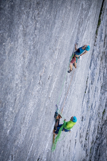 Repswand, Karwendel, Peter Manhartsberger, Klaus Gössinger - Oliver Rohrmoser climbing the 7b pitch of Prime Time on Repswand, (Karwendel, Austria)