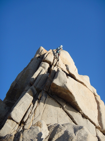 L’arrampicata alla Punta Contessa, Santa Teresa Gallura, Sardegna