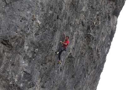 Ben Moon - Ben Moon attempting Northern Lights 9a at Kilnsey in England