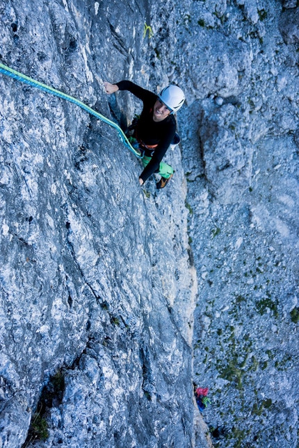 Pilastro di Misurina, Dolomiti, Peter Manhartsberger, Sabrina Ornter - Sabrina Ornter sul primo tiro di Vintage sul Pilastro di Misurina nelle Dolomiti (Peter Manhartsberger, Sabrina Ornter 23/08/2016)