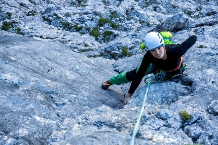 Pilastro di Misurina, Dolomiti, Peter Manhartsberger, Sabrina Ornter - Sabrina Ornter su Vintage sul Pilastro di Misurina nelle Dolomiti (Peter Manhartsberger, Sabrina Ornter 23/08/2016)