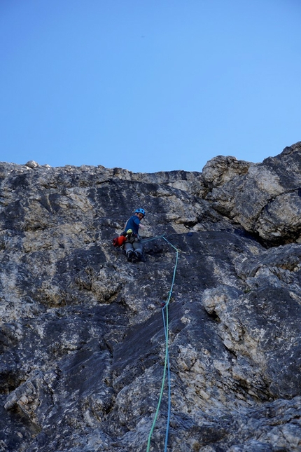 Pilastro di Misurina, Dolomiti, Peter Manhartsberger, Sabrina Ornter - Peter Manhartsberger sul quinto tiro di Vintage sul Pilastro di Misurina nelle Dolomiti (Peter Manhartsberger, Sabrina Ornter 23/08/2016)